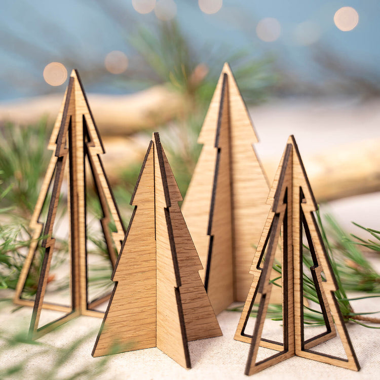 Juletræ silhuet i eg - lille