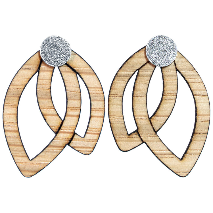 Kolding - ørestikker med eg og Sterlingsølv