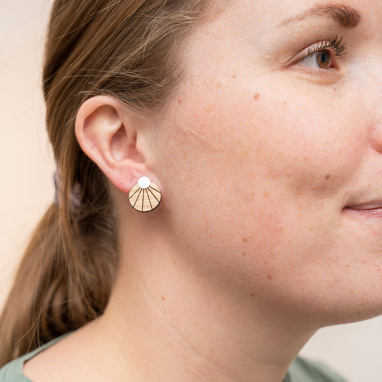 Gudhjem - ørestikker i eg og Sterlingsølv