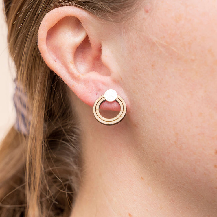 Hjerting - ørestikker i eg og Sterlingsølv