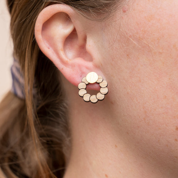 Skagen - øreringe i eg og forgyldt Sterlingsølv